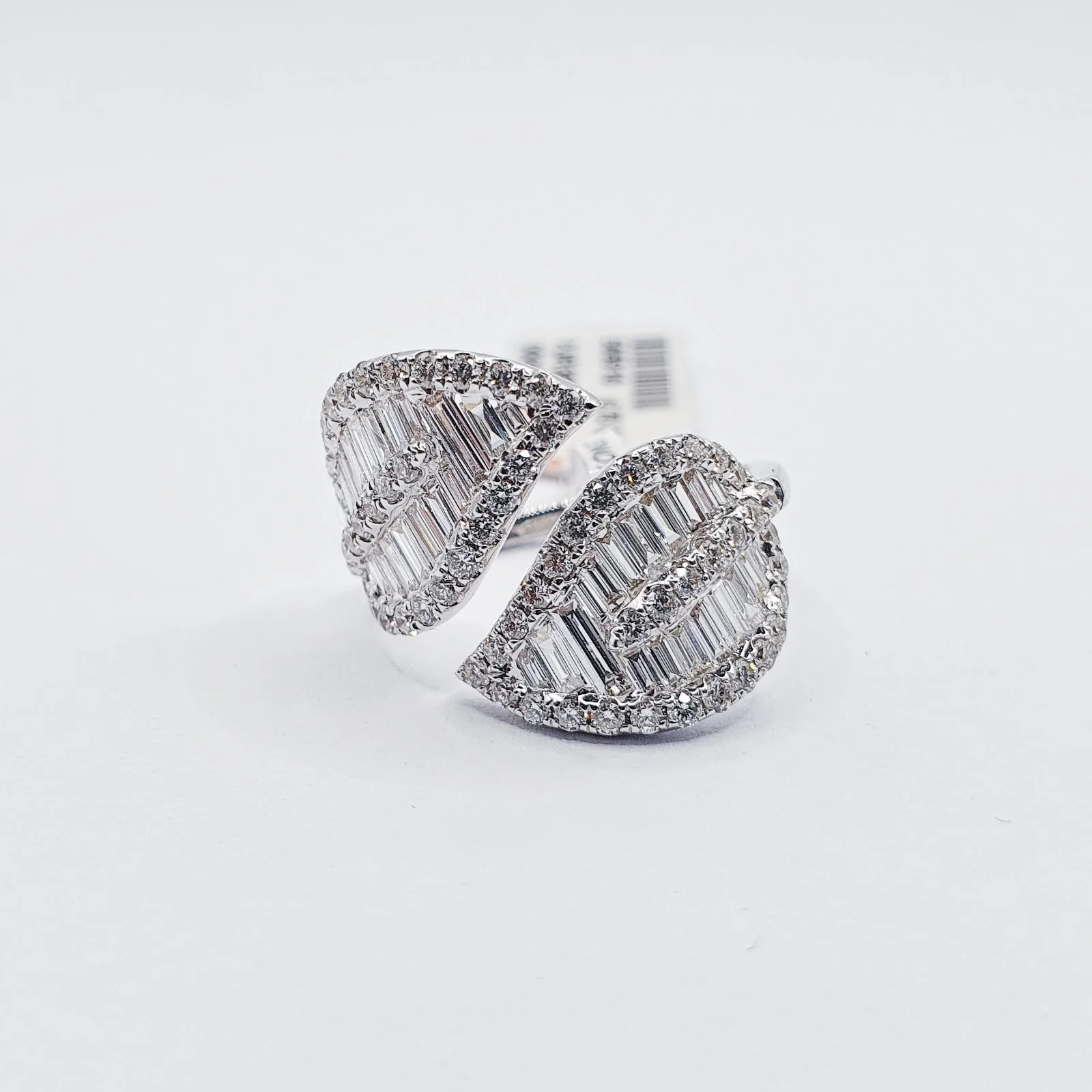 1.6ctw Two Leaf Diamond Ring 14K Gold