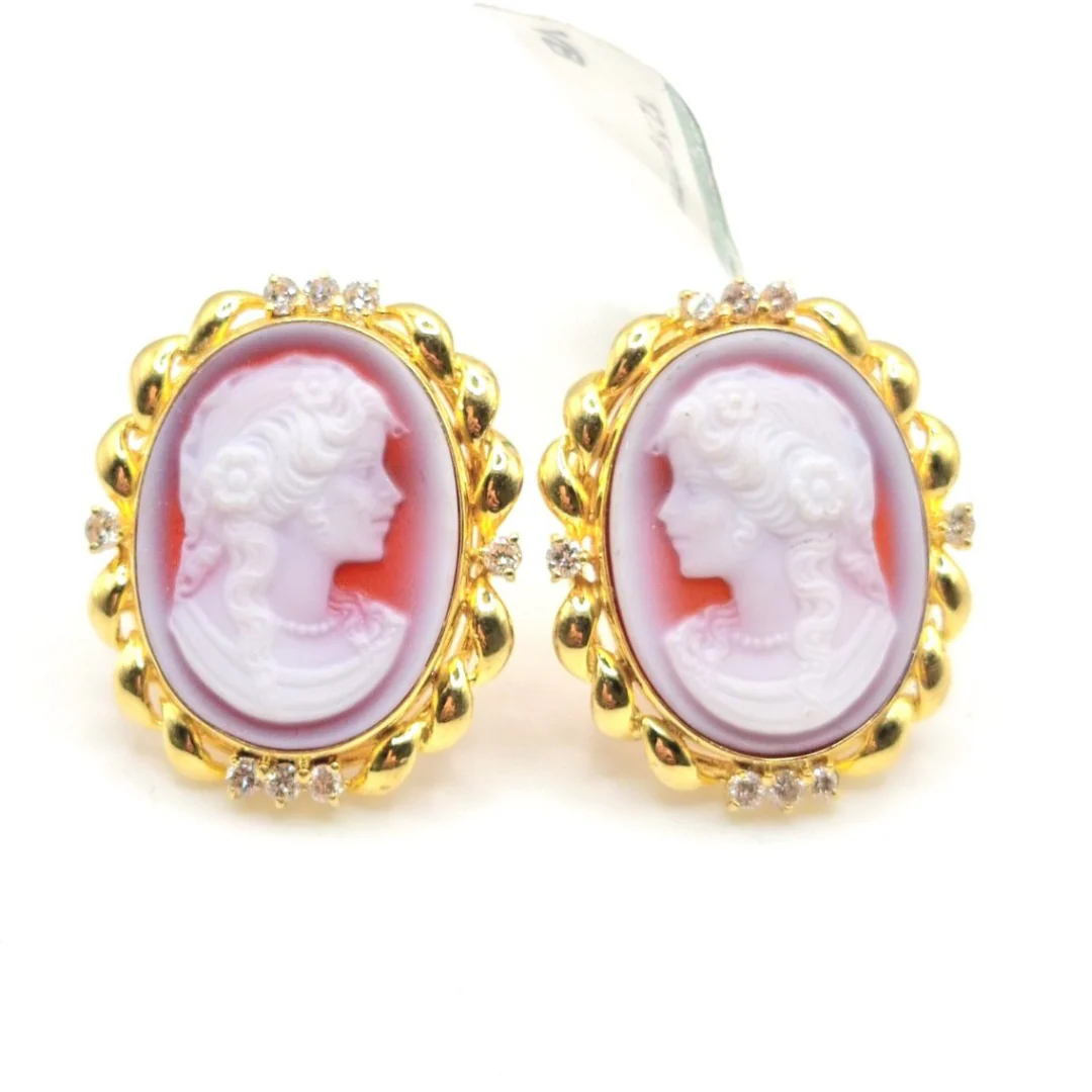 .15 CT Cameo Diamond Earrings 18K Yellow Gold - Image 2
