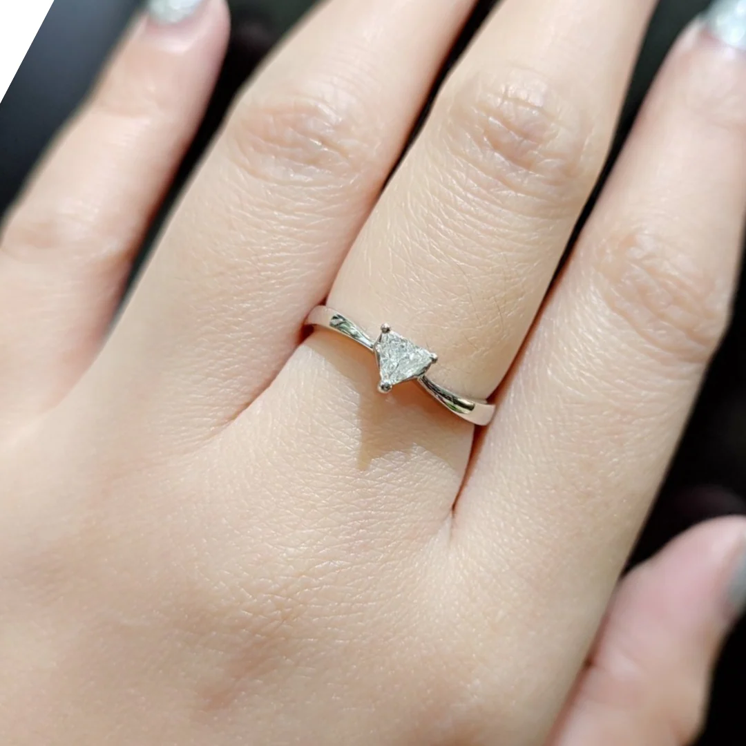.20ctw Heart Solitaire Twist Diamond Engagement Ring - Image 2