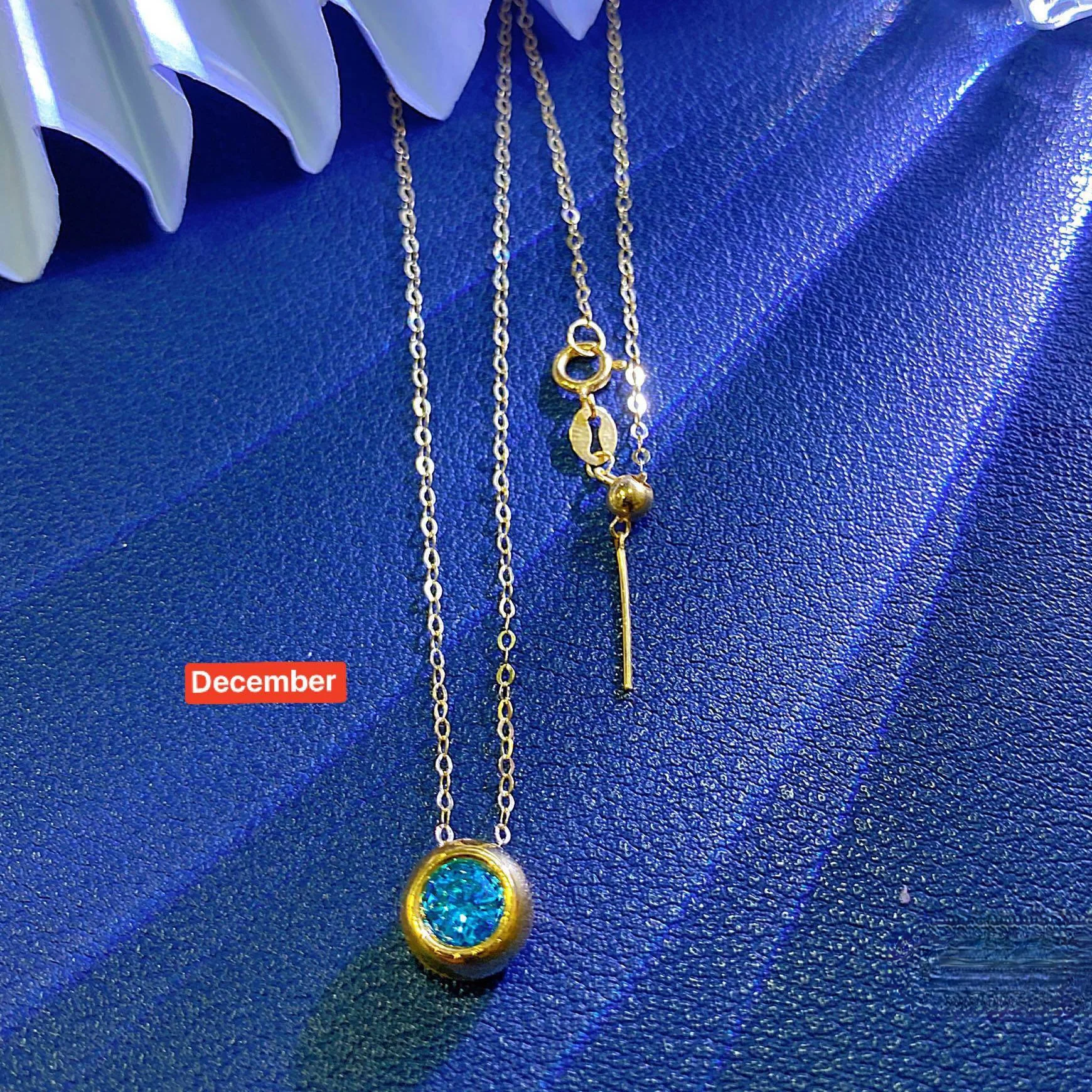 Birthstone Stud Necklace 18K - Image 4