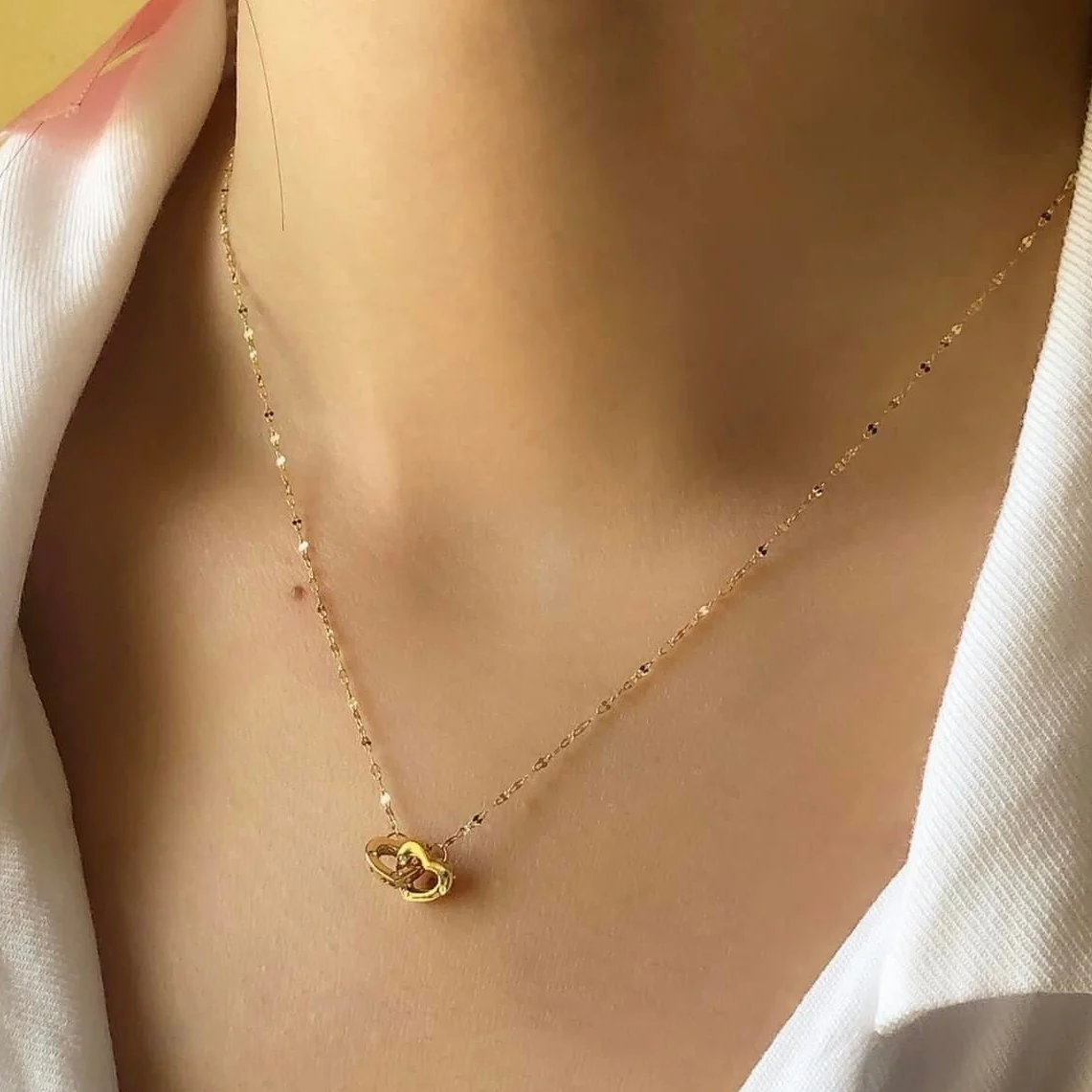 Interlocking Necklace 18K - Image 3