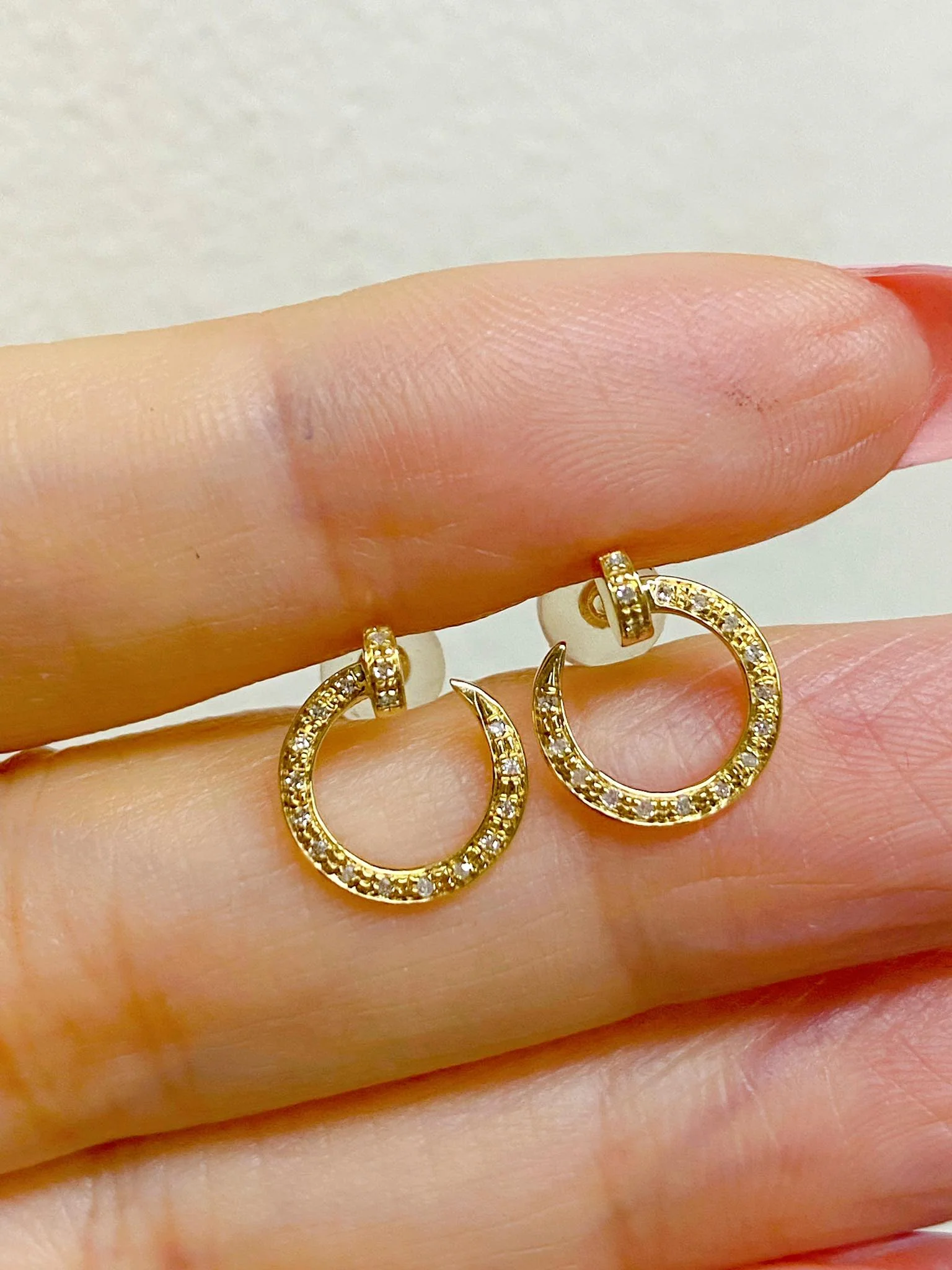 Nail Diamond Earrings 18K Gold - Image 5