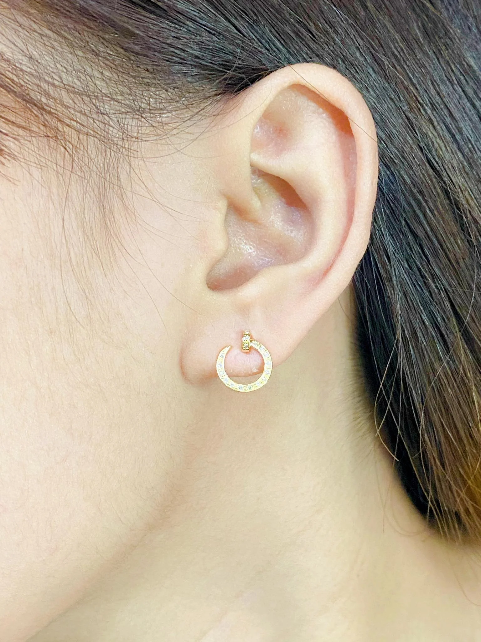 Nail Diamond Earrings 18K Gold - Image 6