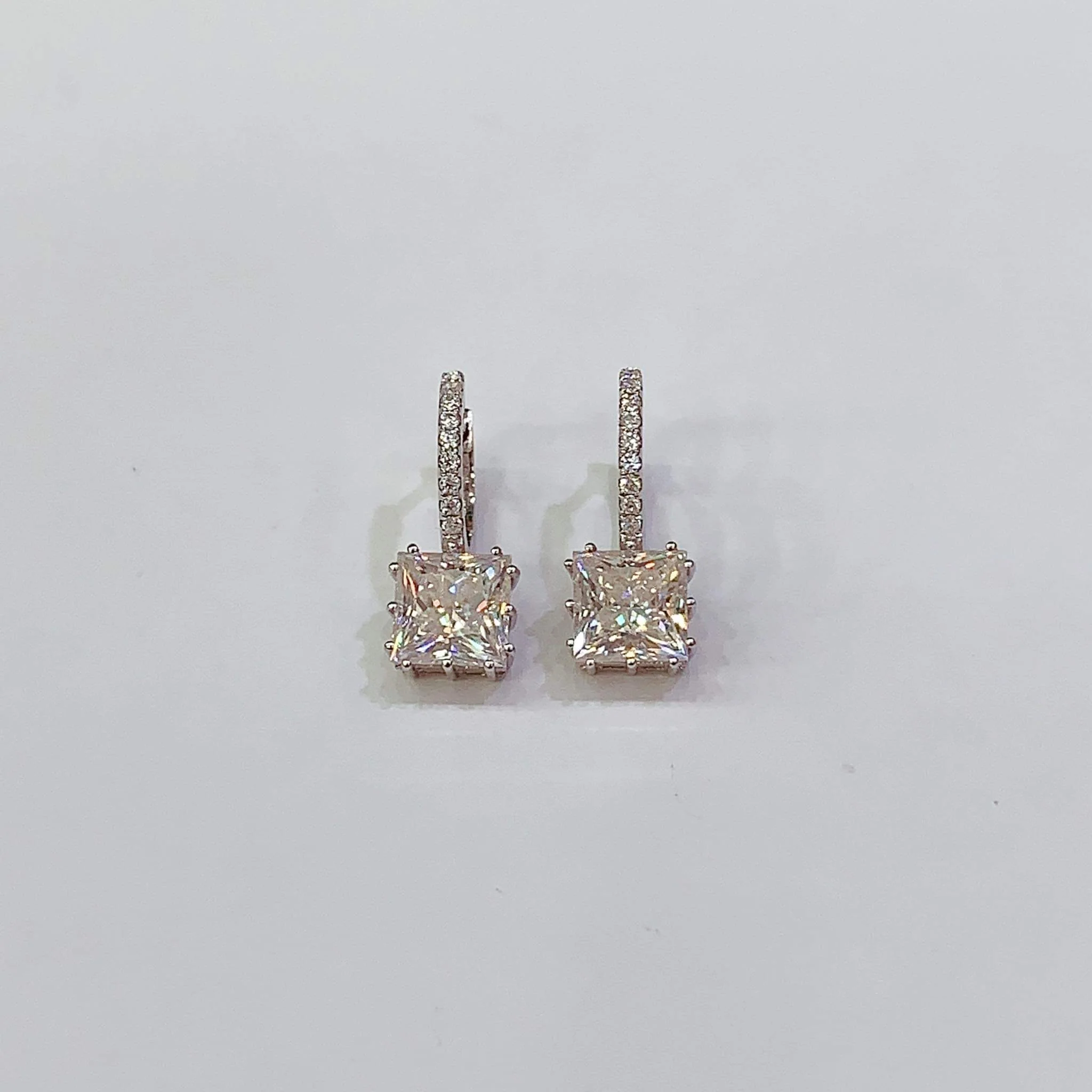Princess Moissanite Hoop Earrings 18K - Image 3