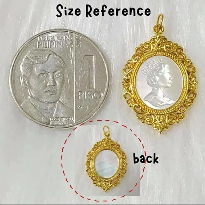 Queen Elizabeth Cameo Necklace 18K Gold - Image 2