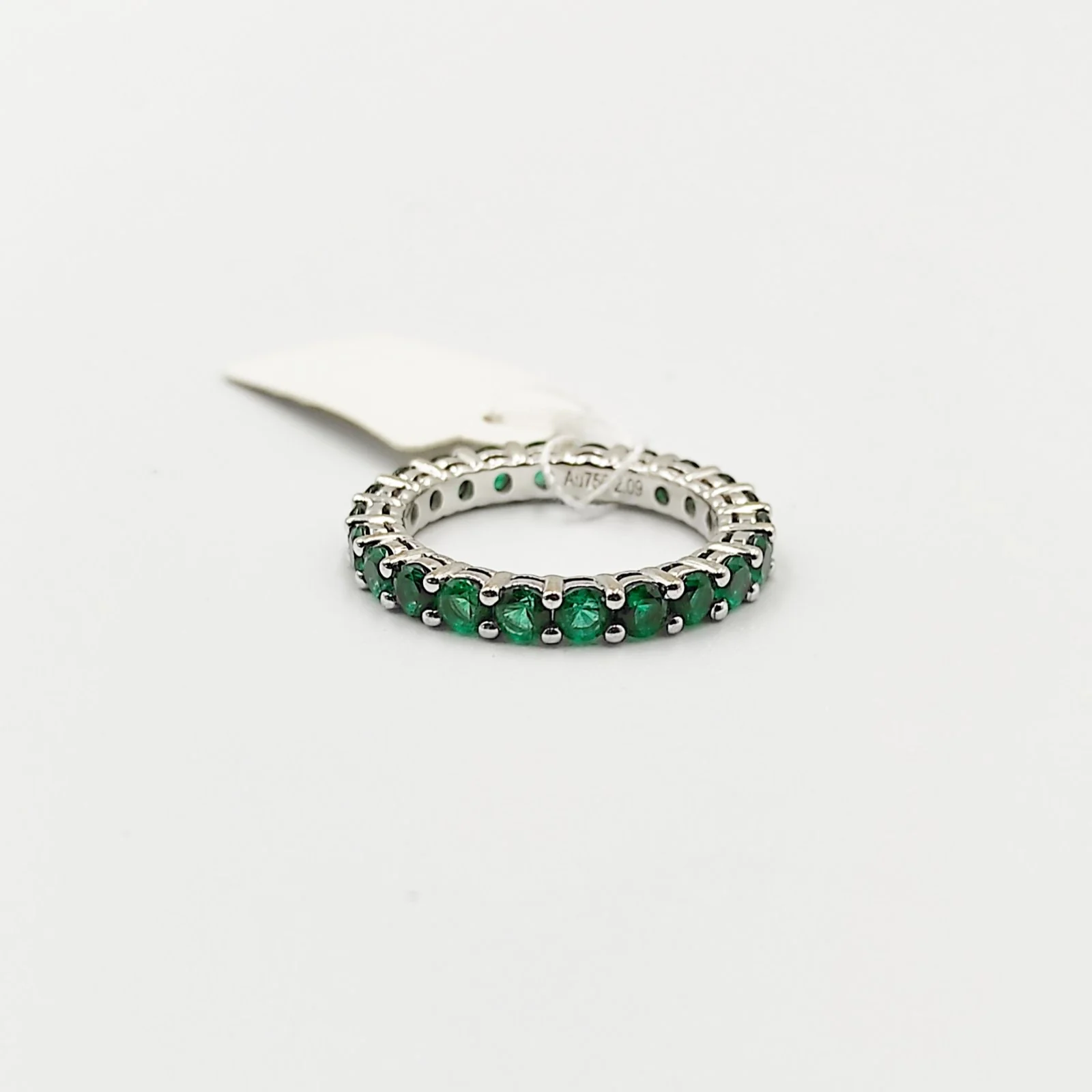Round Emerald Eternity Ring/ Women's Ring/ Wedding Band in 18K Gold - Image 2