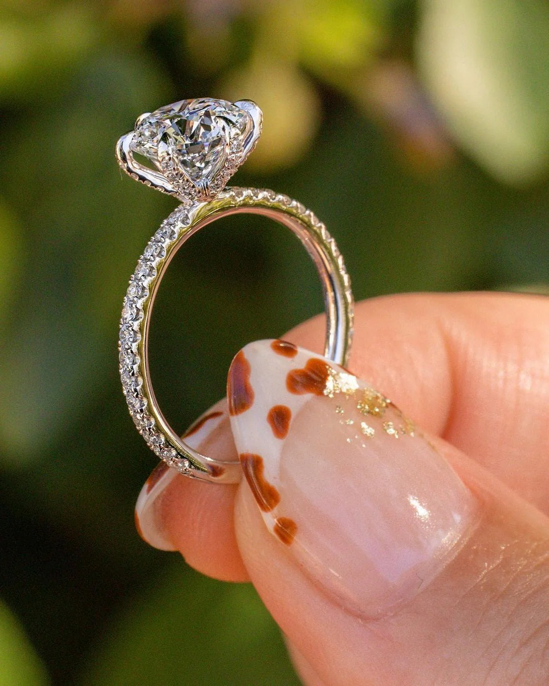 SABEENA 2CT 8MM Moissanite Engagement Ring, Round Cut 925, 9K, 14K, 18K White Gold - Image 4
