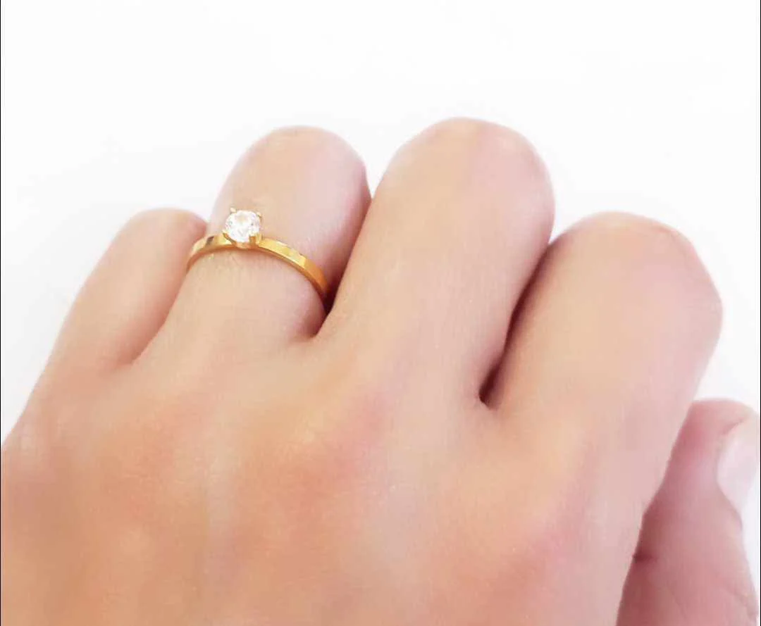 Wynona Lock Engagement Ring 18K Yellow Gold - Image 2